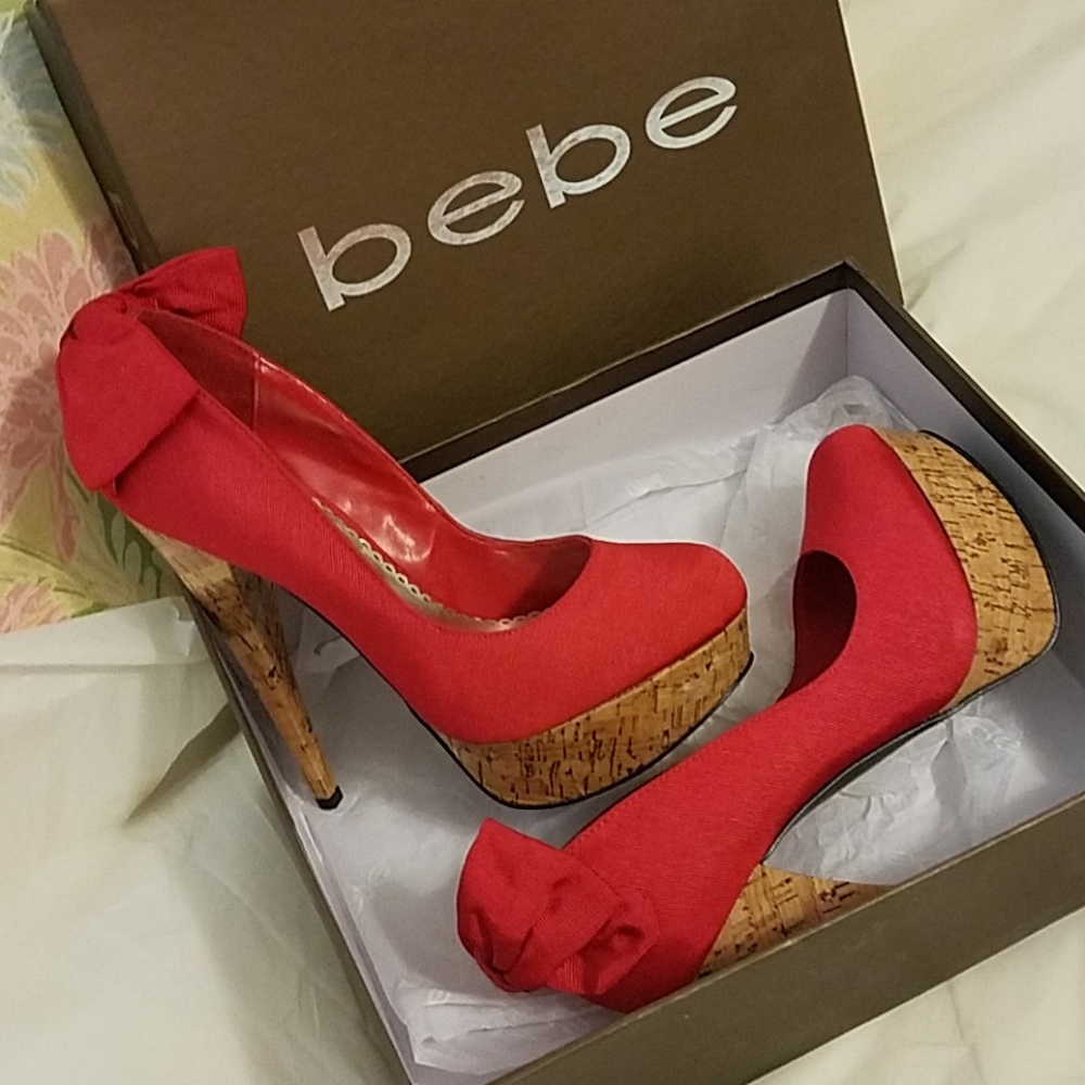 Bebe RARE Kahlilia heels 8